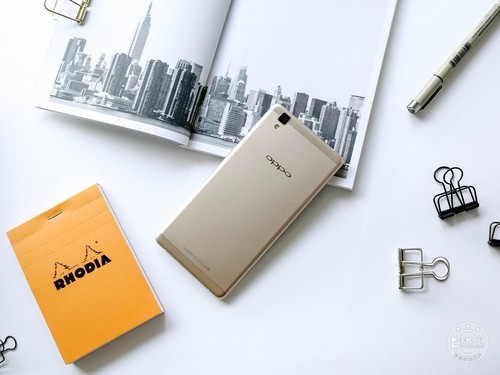 大号金属万人迷 OPPO R7s官网售2599元 