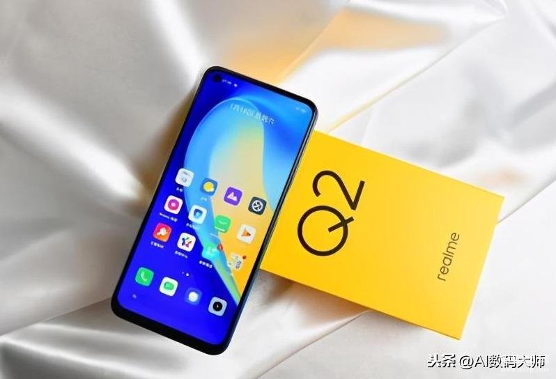 realme q2 测评[realme q2有什么缺点]