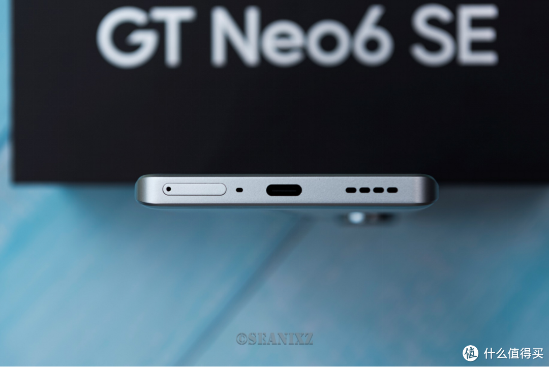 真我GT Neo6 SE体验：专为年轻人定制的高性价比电竞旗舰