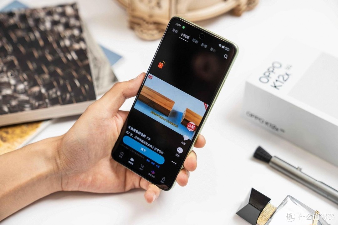 长续航又耐用 高颜值的千元直板机：OPPO K12x简谈