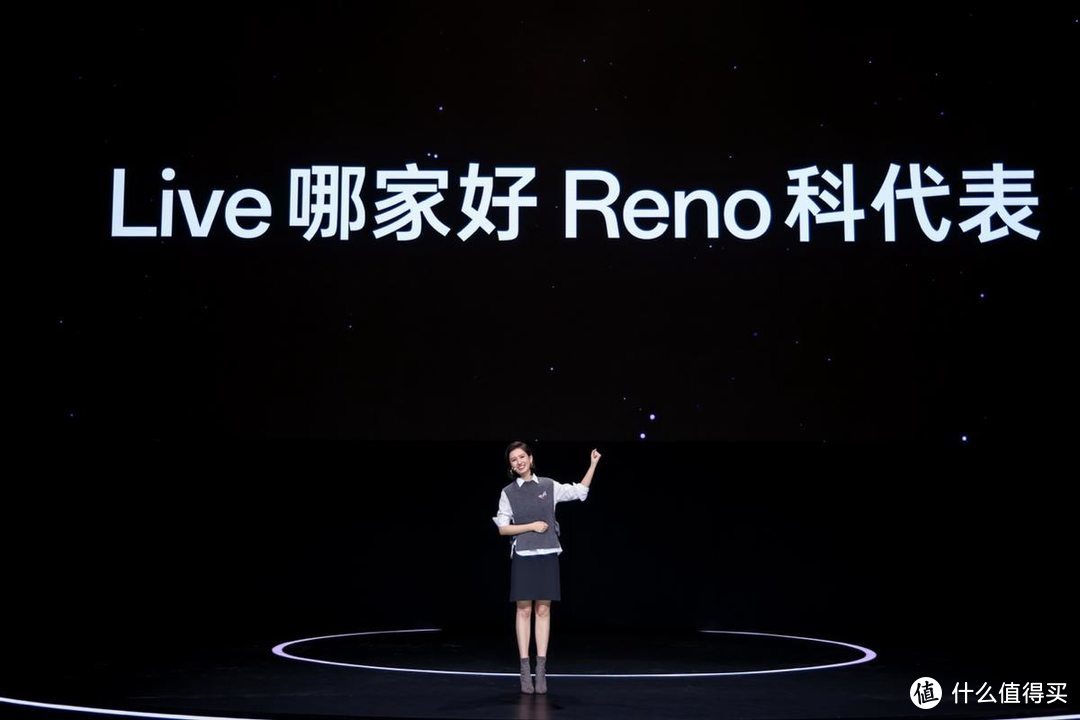 OPPO Reno13系列登场，超美小直屏与AI高清LivePhoto的创新之作